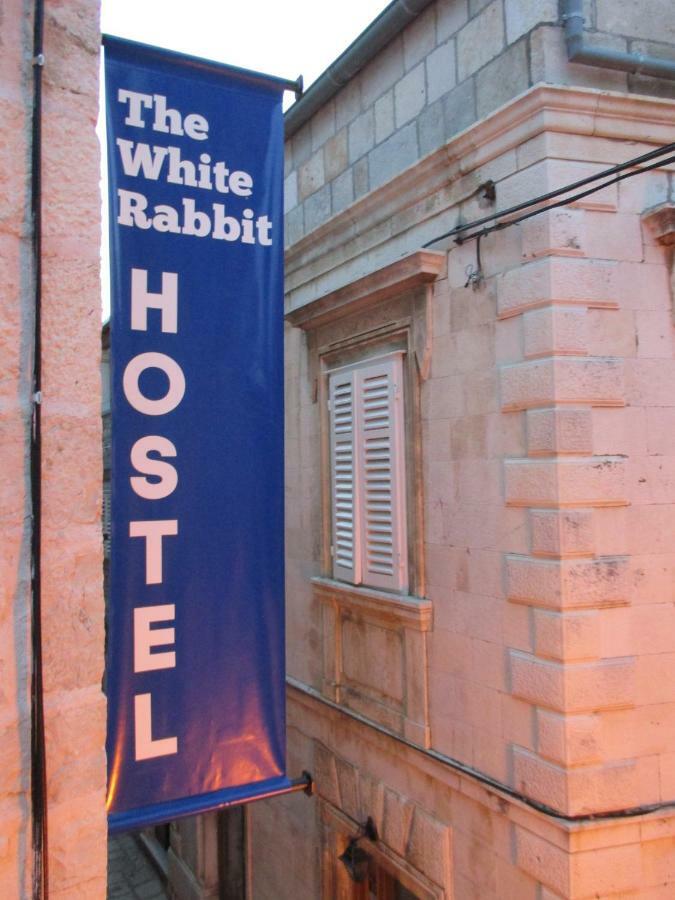 White Rabbit Hostel Hvar Town Eksteriør bilde